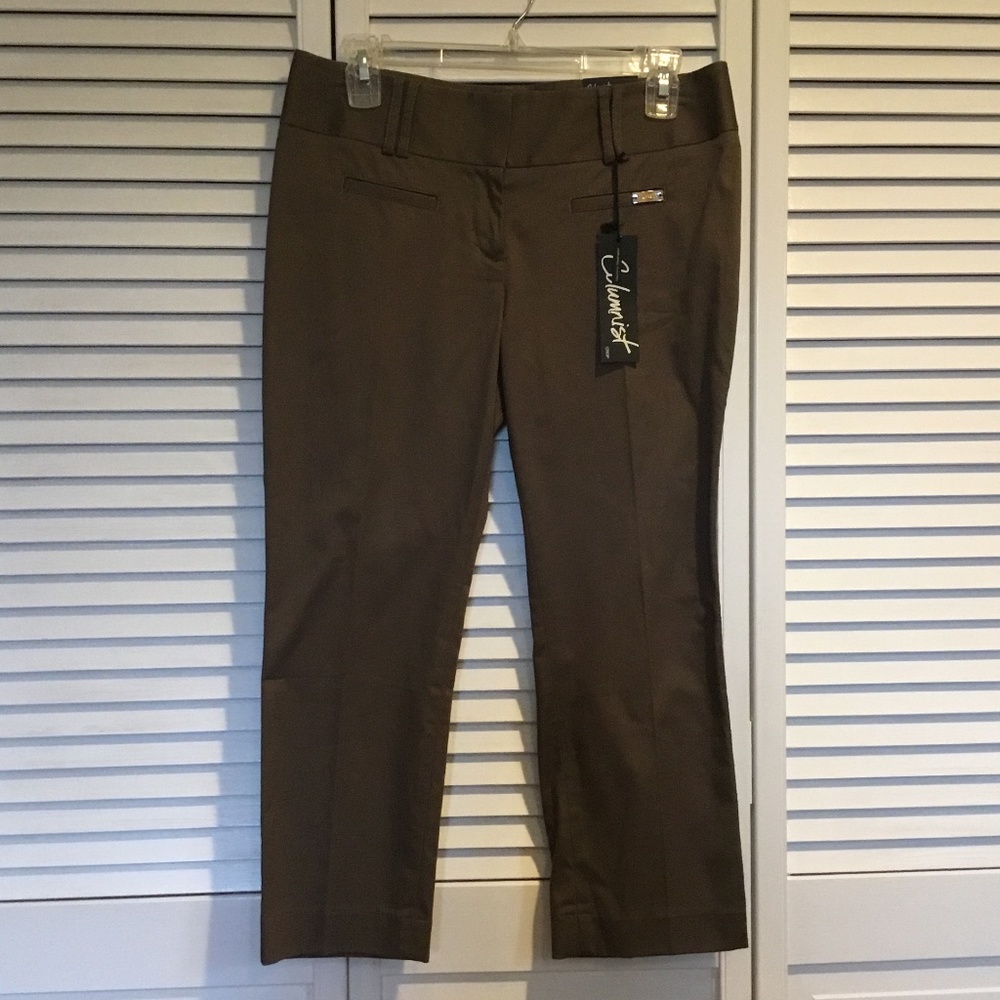 Express women’s capris
